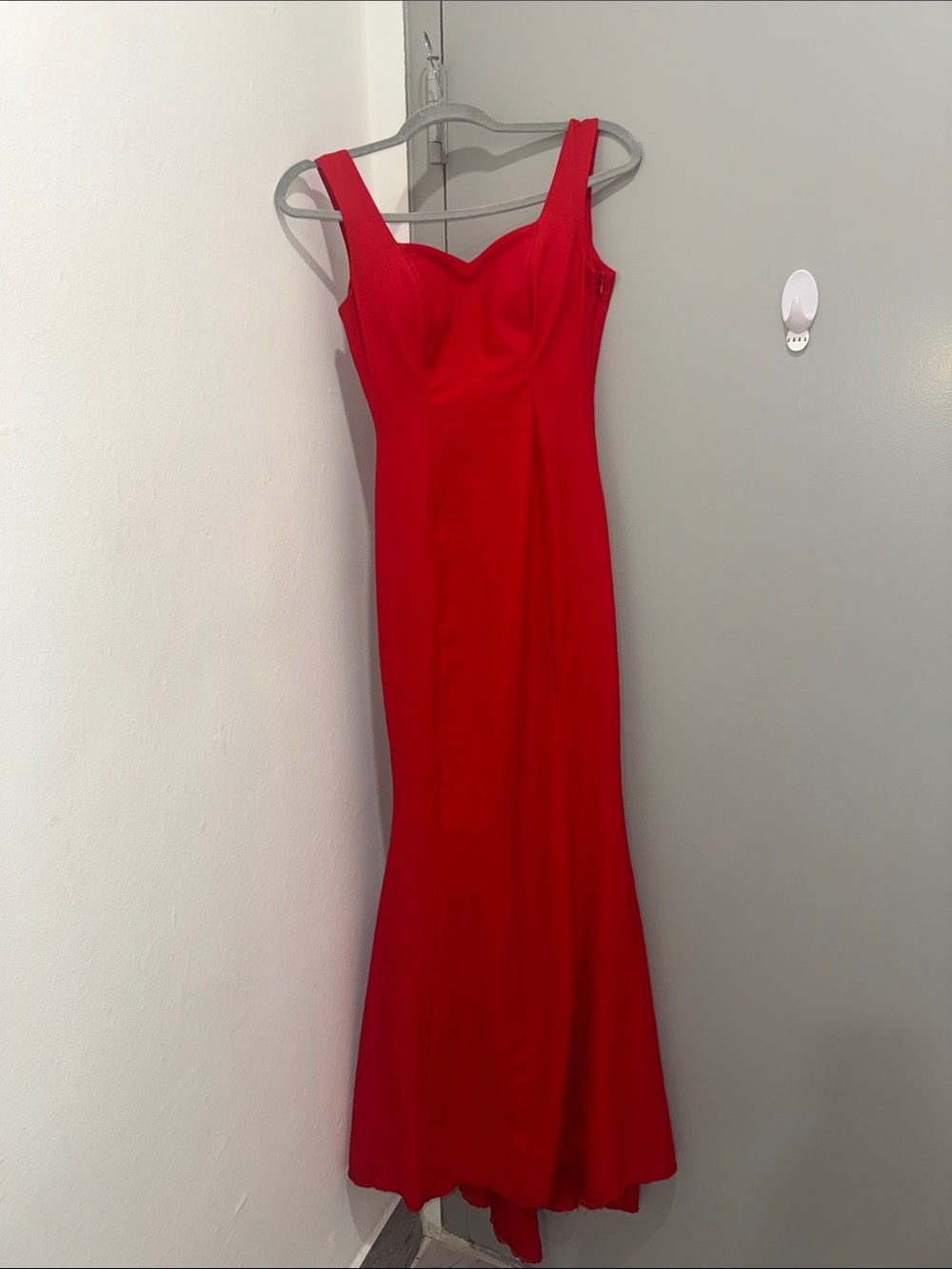 Worn once Red Sleeveless Evening Dress